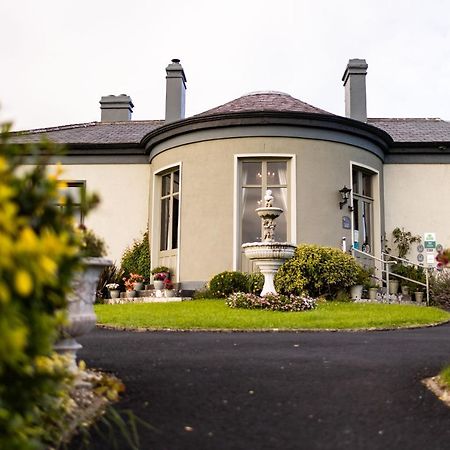 Ballinalacken Castle Country House Hotel Дулин Екстериор снимка