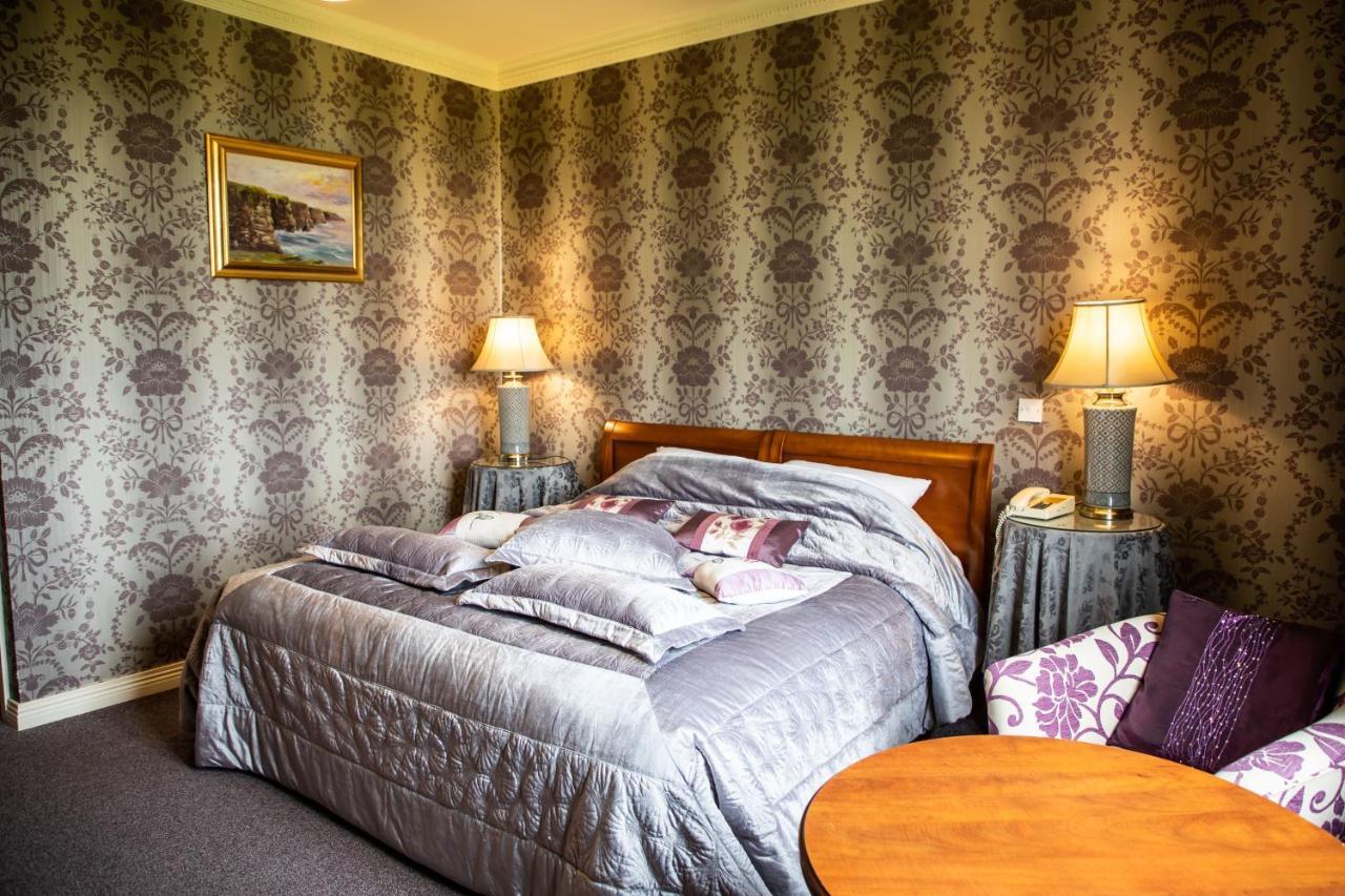 Ballinalacken Castle Country House Hotel Дулин Екстериор снимка