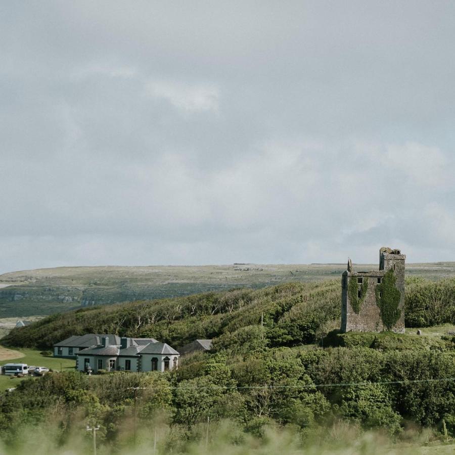 Ballinalacken Castle Country House Hotel Дулин Екстериор снимка